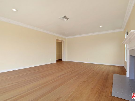 4th image of 9125 David Ave