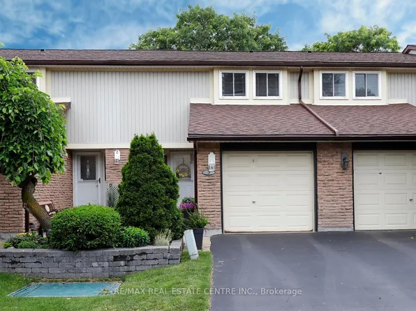 341 Wilson Dr #3, Milton, ON L9T 3Y9