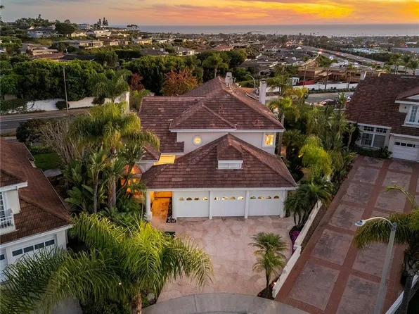 7 Harbor Pointe Dr, Corona Del Mar, CA 92625