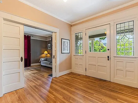 3425 S Corbett Ave — Photo 5