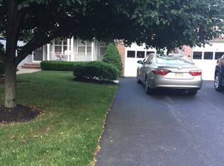 89 Amy Dr, North Brunswick, NJ 08902