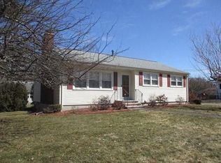 13 Blueberry Hill Rd, Groveland, MA 01834