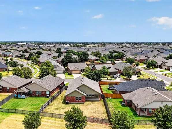 18109 Montoro Way, Edmond, OK 73012
