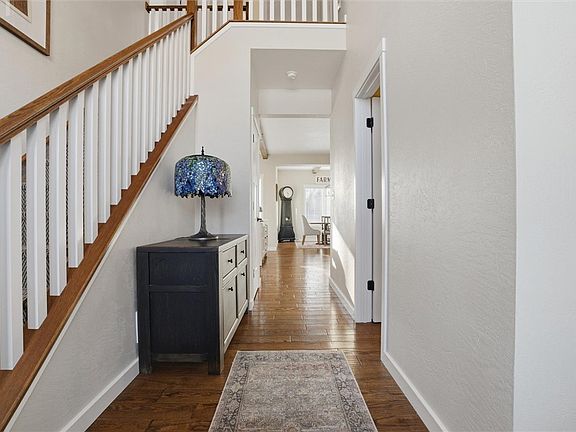 5th image of 339 Lynn Rd