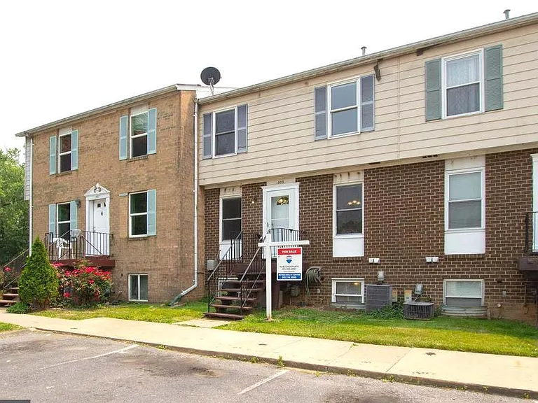 503 W Diamond Ave — Photo 1