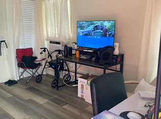 1143 Grove St APT 3, Clearwater, FL 33755