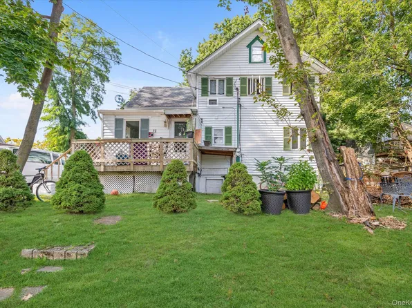12 Beech Court, Glen Cove, NY 11542