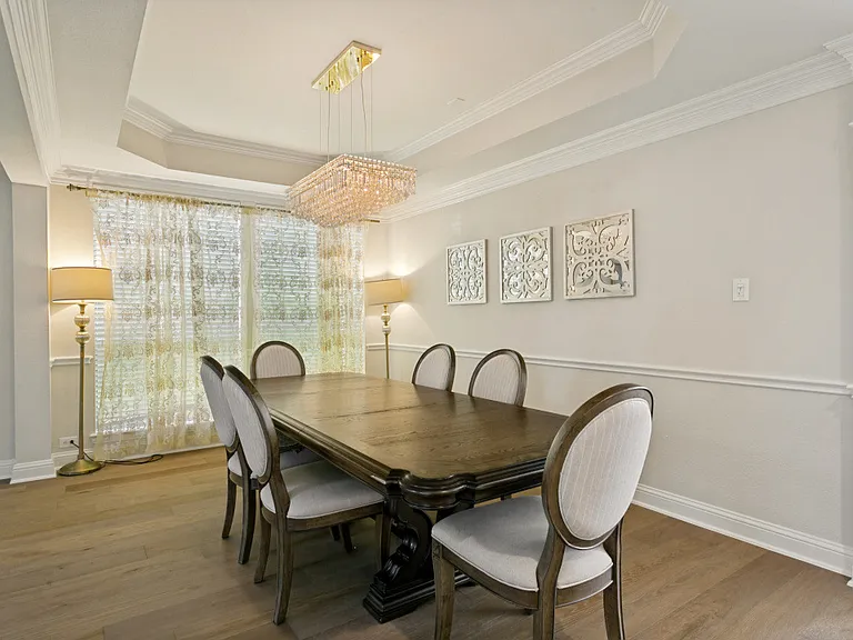 412 S Hampton Ct — Photo 17