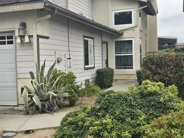 1344 Oak Village Dr, Ramona, CA 92065