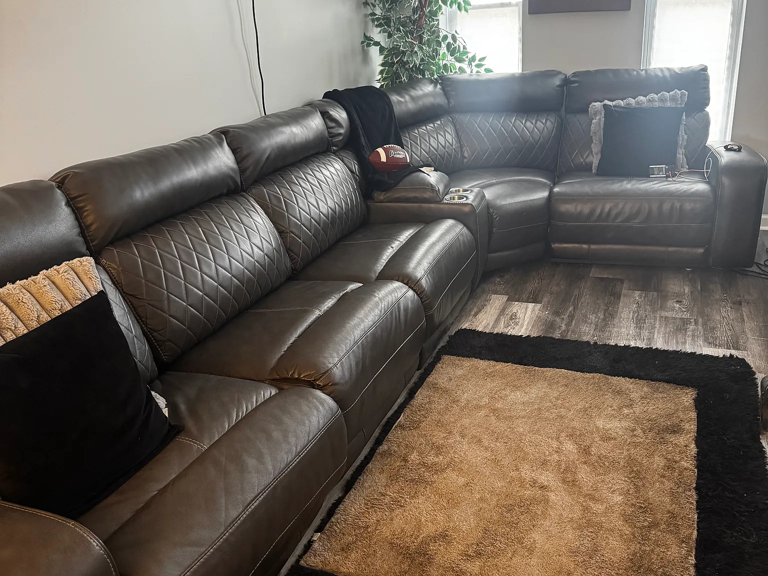 1 bed, 1.5 bath, $800 — Photo 3