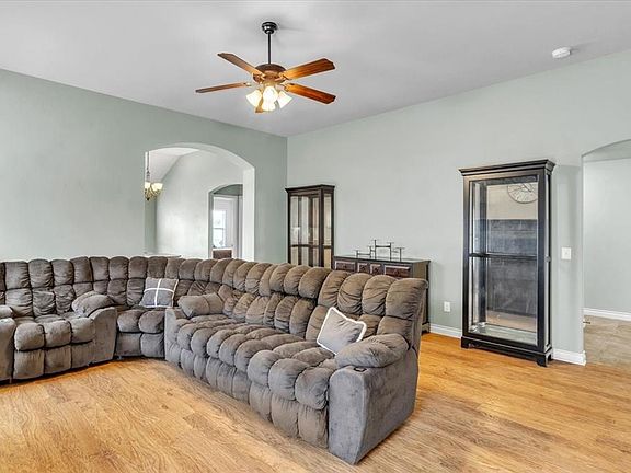 4th image of 3424 Bear Mountain Dr