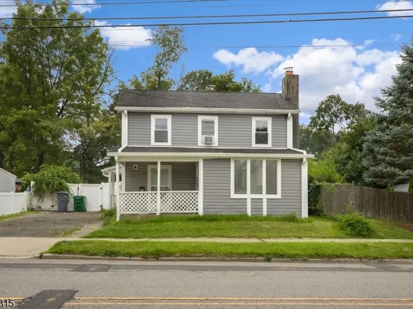 92 Trinity St, Newton Town, NJ 07860