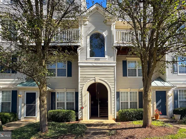 21830 Elkins Ter Unit 301, Sterling, VA 20166