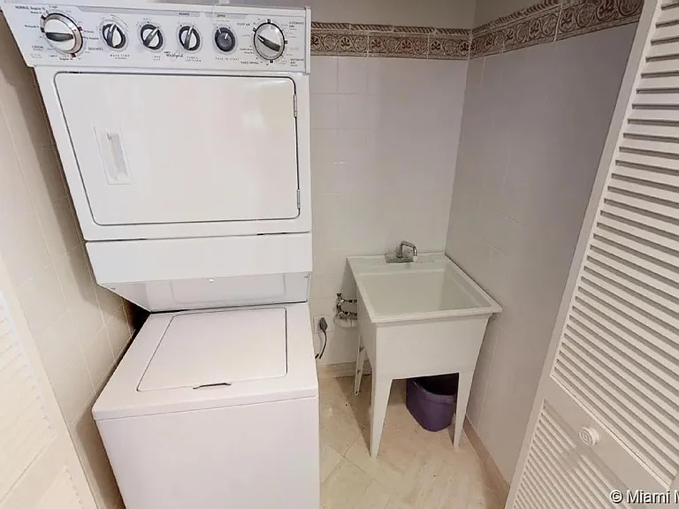 15645 Collins Ave #206 — Photo 44