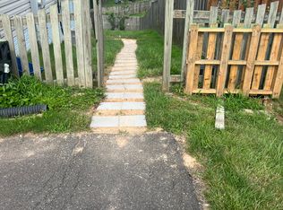 13827 Regal Ct APT BASEMENT, Woodbridge, VA 22193