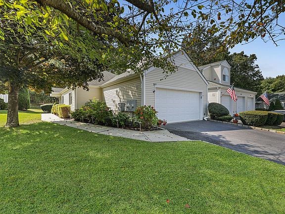 2nd image of 307 Prairie Ct