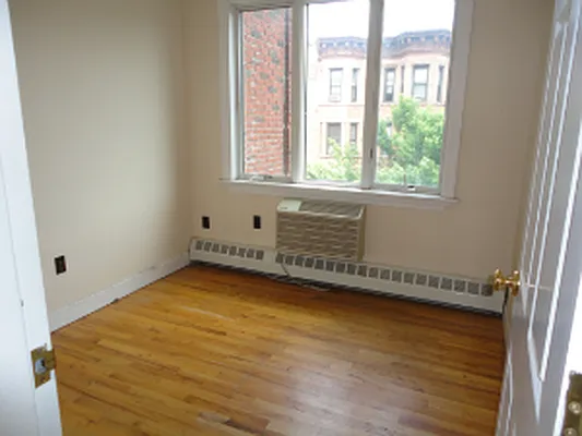Rented by Urban Realty NYC | media 3