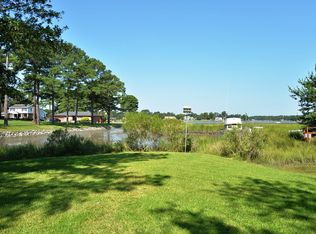 404 Oriole Rd, Portsmouth, VA 23701