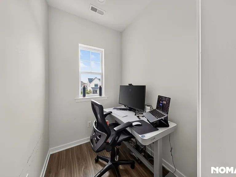 1138 E Lock Rd — Photo 19