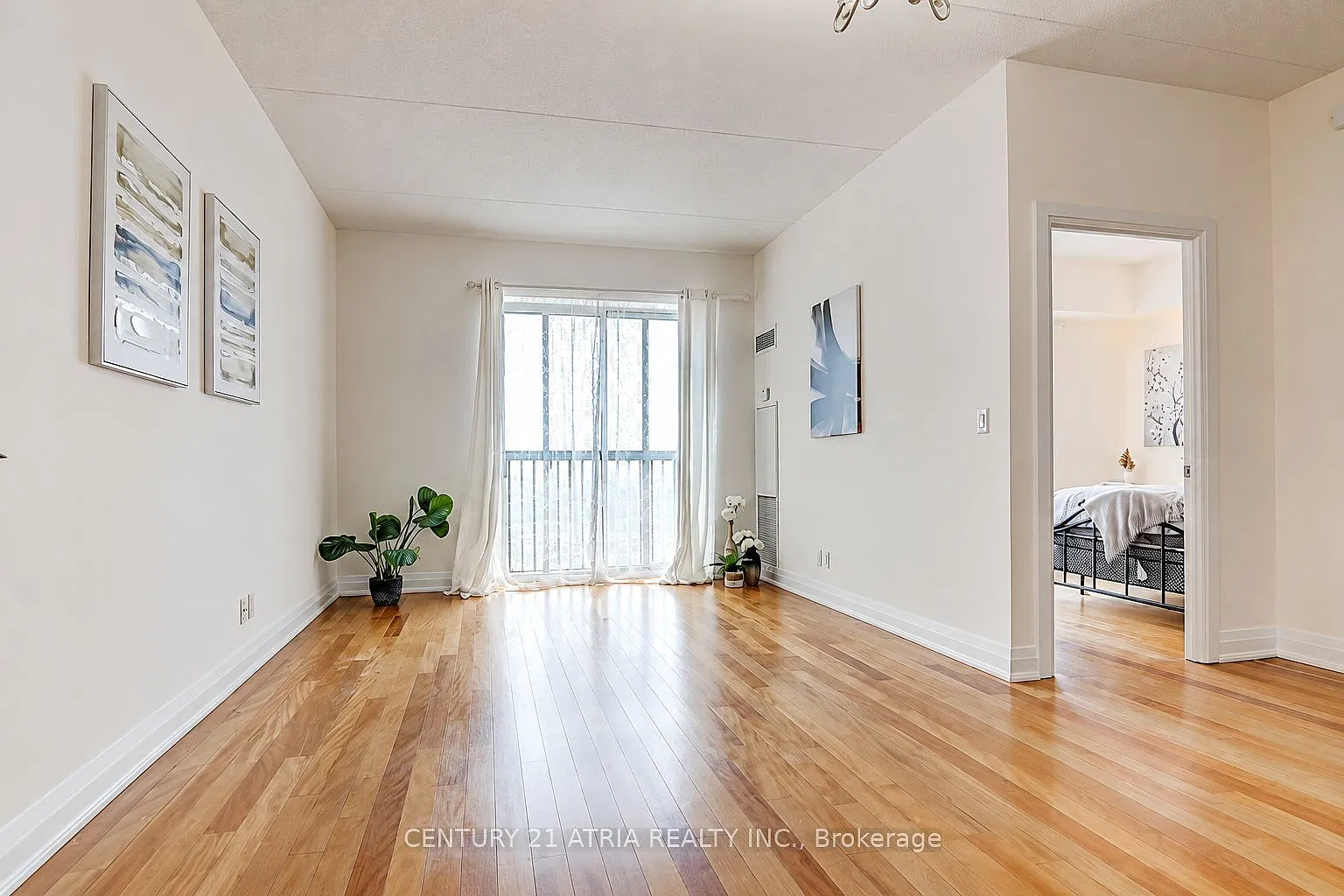 2 bed, $2,200 — Photo 4