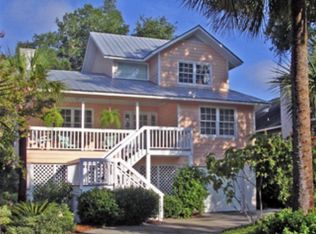 1155 Peachtree St, Saint Simons Island, GA 31522
