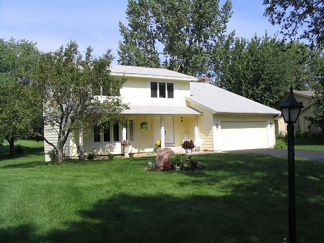 2 story 4BR/2.5 baths