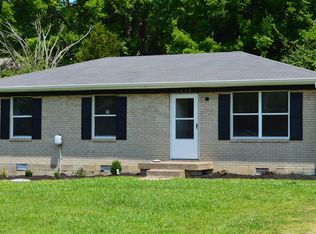 1035 Gordon Cir, Dickson, TN 37029