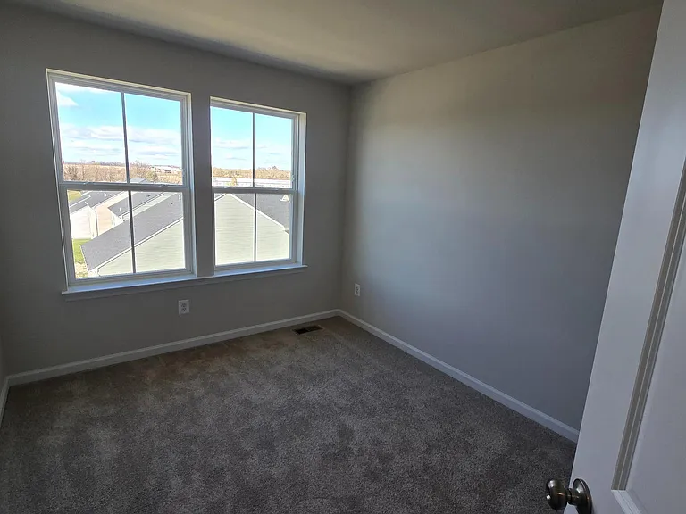 1344 Red Clover Ln — Photo 26