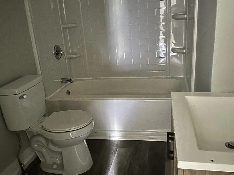 6 Windsor Dr — Photo 7