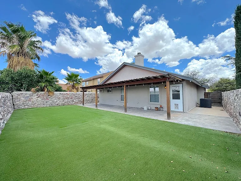 848 Sunset Park Dr — Photo 28