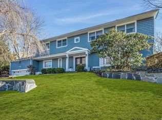 179 Chestnut Rd, Manhasset, NY 11030