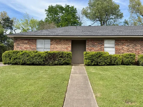 2009 Majestic Pace St #B, Longview, TX 75604