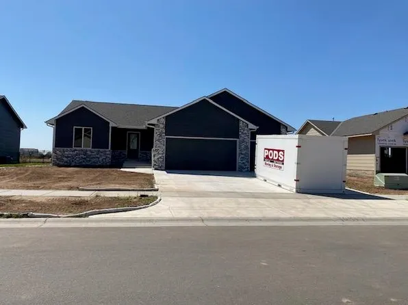 10917 W Cedar Ln, Maize, KS 67101