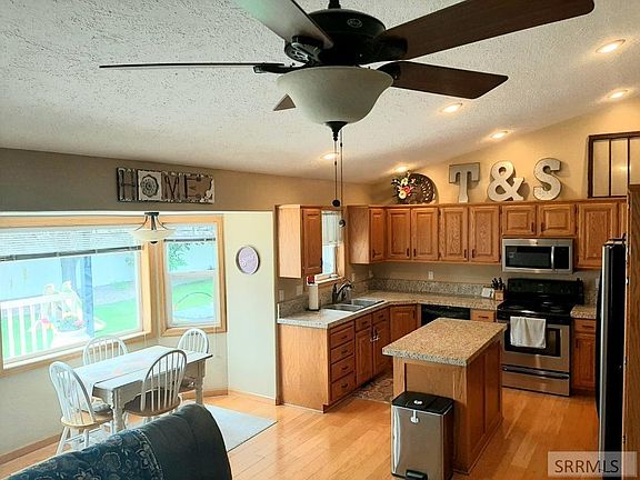 3rd image of 3128 Escalante Ave