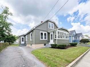 60 Norman St, Springfield, MA 01104