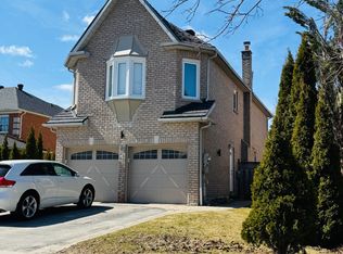 22 Grand Forest Dr, Barrie, ON L4N 7E8