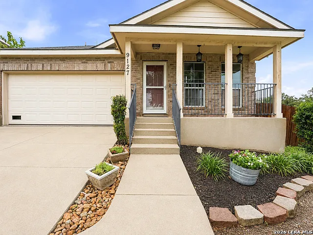 3 bed, 2.5 bath, 1638 sqft, $1,750 — Photo 4