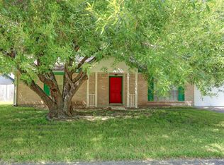 2820 Custer Dr, League City, TX 77573
