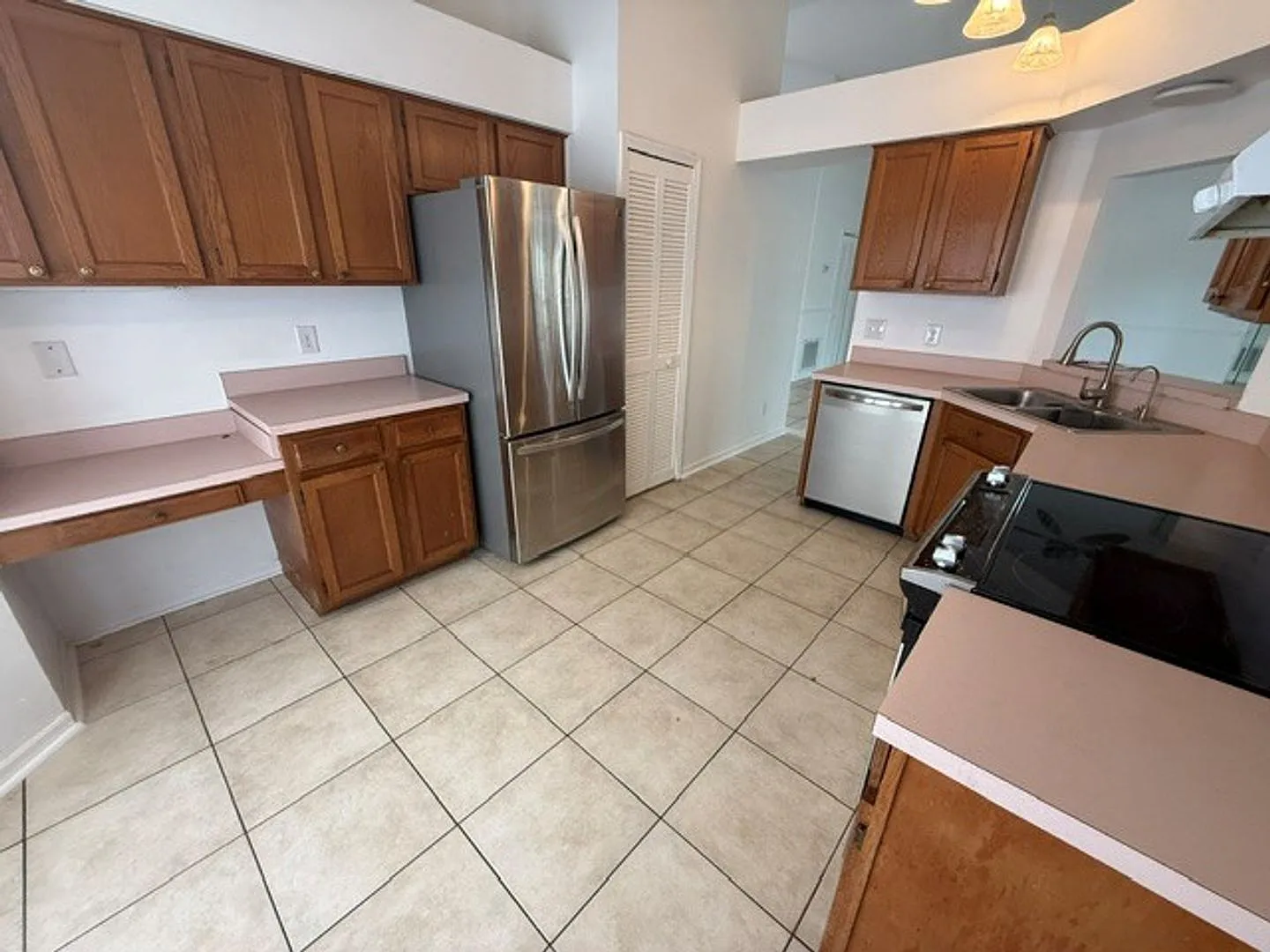 3 Bedroom/2 Bathroom Sfh At Bryan Haven Community Available Now! — Photo 3