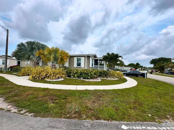 1331 SW 117th Way, Davie, FL 33325