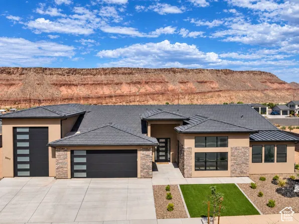 2077 E Tombstone Ln, Washington, UT 84780