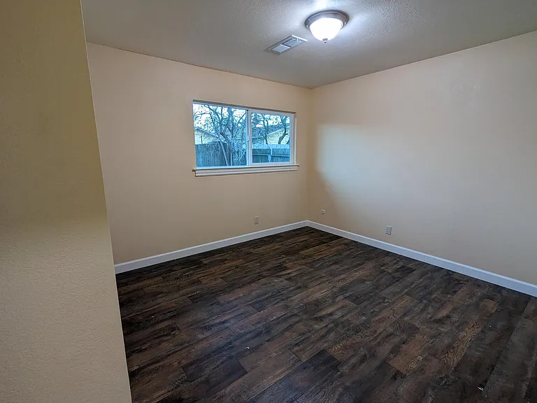 306 Maya Cir — Photo 10