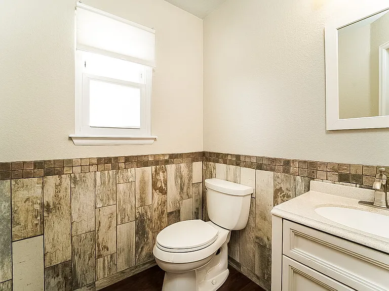 4483 Lyndenwood Point — Photo 16