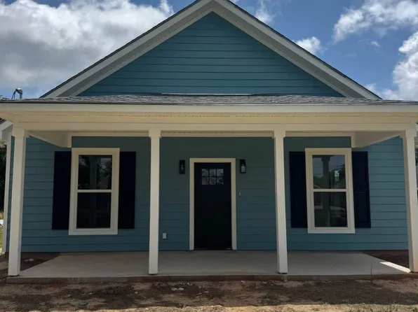 260 N 3rd St, Ponchatoula, LA 70454