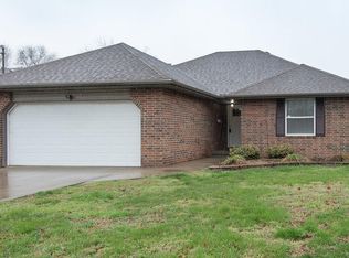 211 E Glenwood St, Springfield, MO 65807