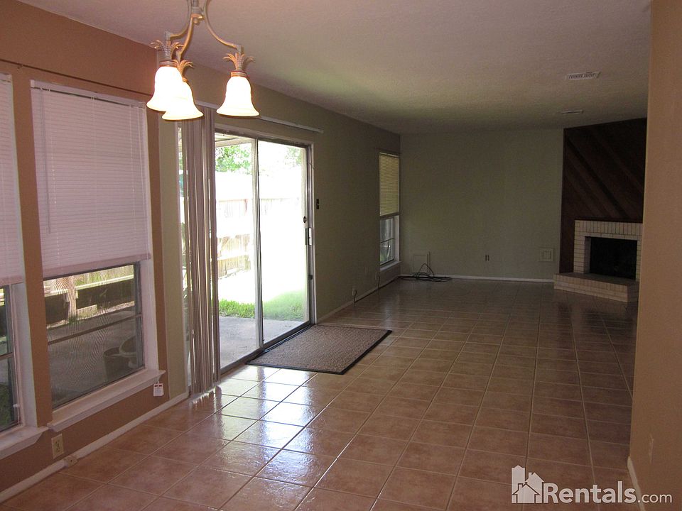 1st image of 10830 Sugar Hill Dr APT B