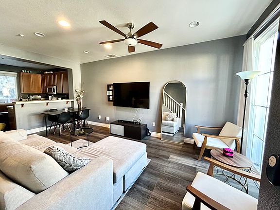3rd image of 1169 Terracina Ln