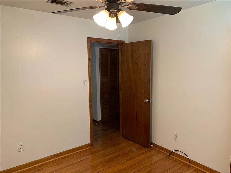1805 Mayhew St — Photo 11