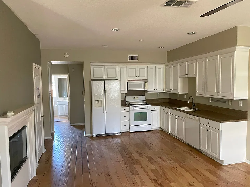 282 Tustin Field Dr