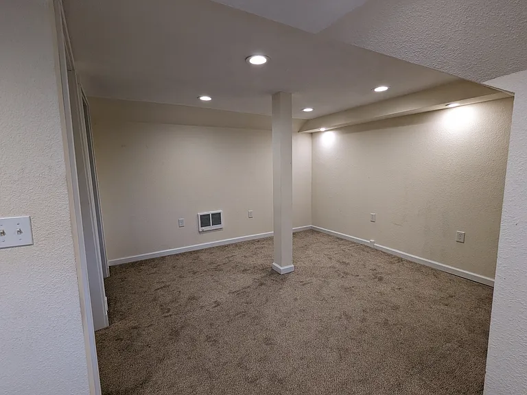 1640 W 650 N — Photo 25